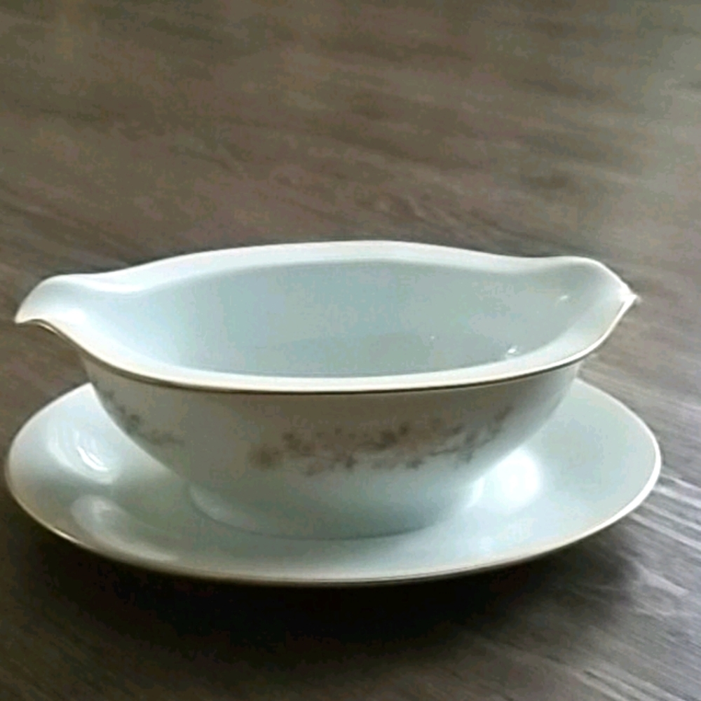 ☆GRAVY BOAT☆